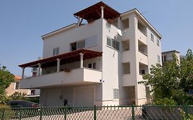 Luxury Apartments Elizabeth